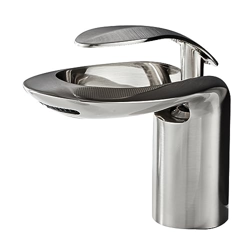 Moderner Wasserfall Badezimmer Wasserhahnmischer Tipp für 1 Loch Waschbecken Heiße und kaltes Wasser Kupfer Undermount Basin Stylish Badezimmer Taps Beauty Comes von AJYBYUKJ