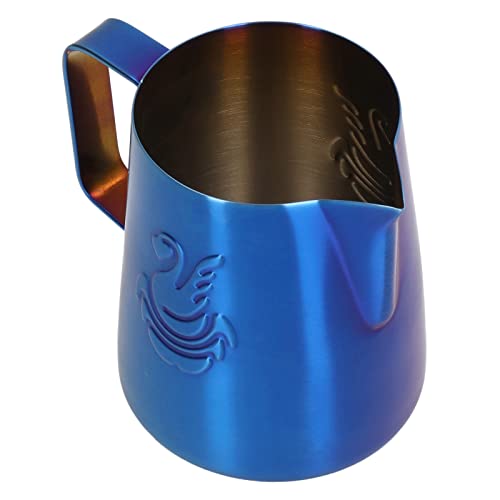 AKLOSIPY 380 Ml Lebensmittelqualität Edelstahlmilch mit Adlerausstrich für Lattes und Creme - Kaffeeliebhaber (BLUE) von AKLOSIPY