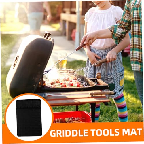 AKOOSY Silikon Grillmatte für Seitentisch mit Hitzebeständigem Formstabilem Material Multifunktionale Grillwerkzeug aufbewahrung Kompakte Leicht zu Reinigende Küchenmatte für Gasgrill von AKOOSY