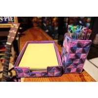 Notizpapier Und Stiftehalter Set von AKeyForEveryDoor