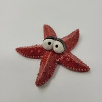 Keramik Seestern Rot - Maritime Dekofigur Mit Individueller Mimik | Handgemacht & Humorvoll Okkularis Fiesicus von AKreativschmiede