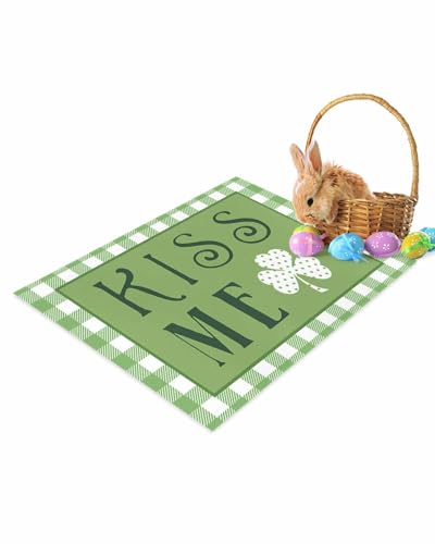 ALAGEO St. Patrick's Day Fußmatte Kleeblatt Kiss Me Fußmatte Willkommensmatten Grün Büffel Plaid Frühling Bodenmatte Eingangsteppich für drinnen und draußen Zuhause Badezimmer Dekor 45,7 x 76,2 cm von ALAGEO