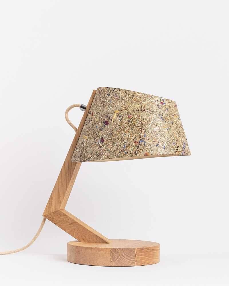 Tischlampe aus Holz Eiche geschwungen 1411 ALMUT - Almwiese von ALMUT von Wildheim