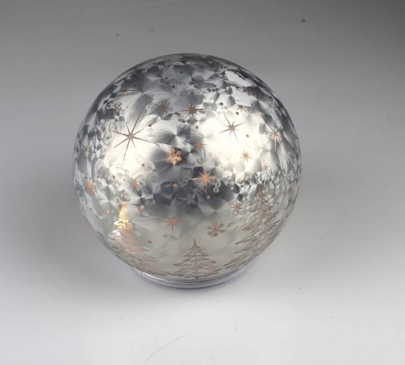 AM Design LED Dekoobjekt Glaskugel Baummotiv drehend, LED fest integriert, Ø: 12 cm AM Design LED Dekoobjekt Glaskugel Baummotiv drehend, LED fest integriert, Ø: 12 cm von AM Design