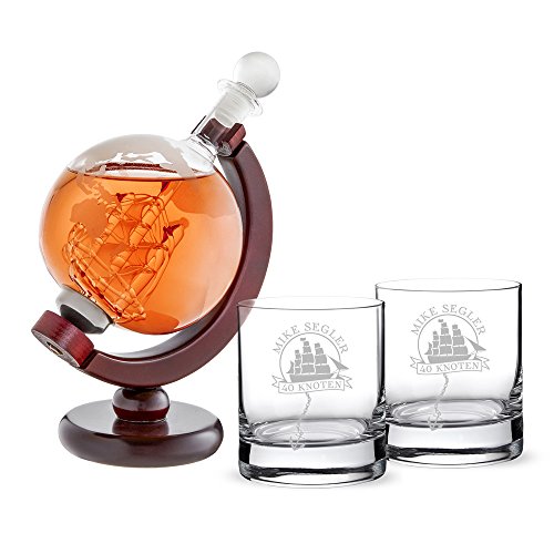AMAVEL Set Rumkaraffe Globus und 2 Rumgläser mit Gravur, Segelschiff, Personalisiert mit Namen und Alter, Karaffe mit luftdichtem Verschluss AMAVEL Set Rumkaraffe Globus und 2 Rumgläser mit Gravur, Segelschiff, Personalisiert mit Namen und Alter, Karaffe mit luftdichtem Verschluss von AMAVEL