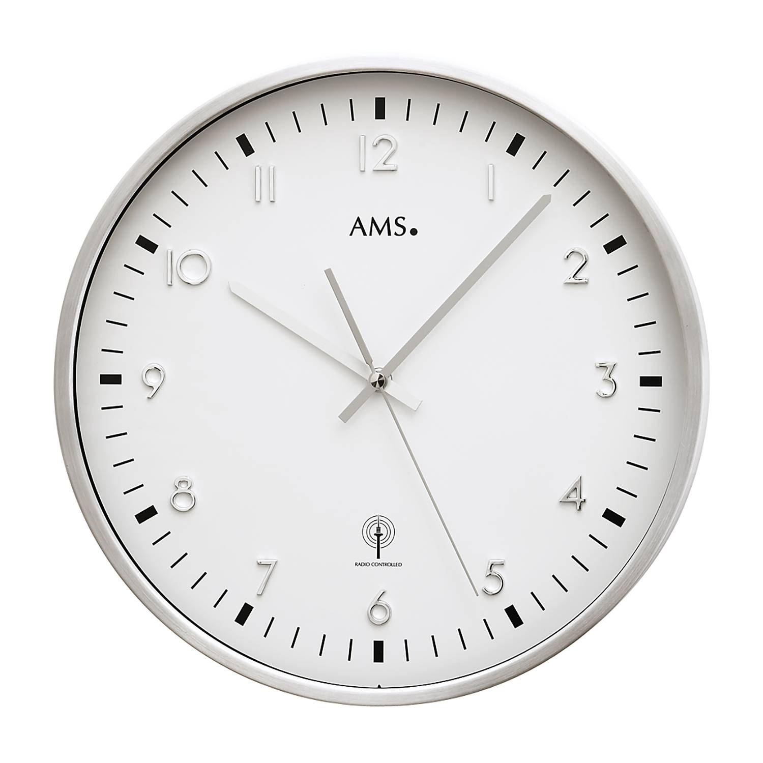AMS Wanduhr Con Con Aluminium Ø 32 cm Silber/Weiß von AMS