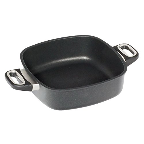 AMT Gastroguss Eckpfanne/Bräter mit zwei Seitengriffen, 26 cm x 26 cm, 8 cm hoch, ideal auch als Bratentopf, Aluguss (Aluminium), Lotan® Antihaft-Beschichtung für fettfreies Braten, AMZN-E268 von AMT Gastroguss