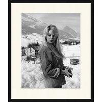 ANY IMAGE Digitaldruck »Brigitte Bardot, Winter«, Rahmen: Buchenholz, Schwarz von ANY IMAGE