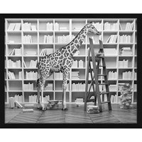 ANY IMAGE Digitaldruck »Giraffe in der Bücherei«, Rahmen: Buchenholz, Schwarz von ANY IMAGE