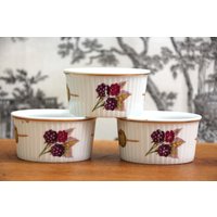 Vintage 3x Auflaufförmchen Souffleeformen Keramik Weiß Saucenschalen Dipschalen Vintage 3x Auflaufförmchen Souffleeformen Keramik Weiß Saucenschalen Dipschalen von ANadelchen