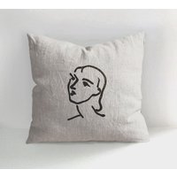 Handgezeichneter Leinen Kissenbezug Matisse Style Woman Sketch Handgezeichneter Leinen Kissenbezug Matisse Style Woman Sketch von ANamDesign