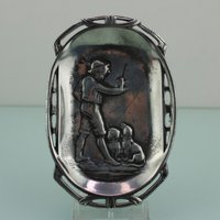 Jugendstil Blumen Junge Mit Hunden Visitenkartenablage Wandplakette Von Wmf von MastorasAntiques
