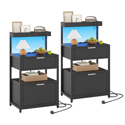 AOGLLATI Nachttisch 2er Set mit LED-Leuchte und Ladestation, Beistelltisch mit 2 Schubladen, 3 offene Fächer, Nachtschrank mit 2 USB-Anschlüssen und 2 Steckdosen, für Schlafzimmer, Wohnzimmer,Schwarz von AOGLLATI