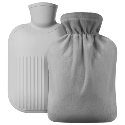 AOOTE Wärmflasche, 2L Bettflasche Mit Bezug, Naturkautschuk +Bettflasche Flauschig, Bequem, Sicherheit, Wärmehaltung Gute Leistung, Wärmflaschen für Kinder, Babys, Erwachsene - Grau AOOTE Wärmflasche, 2L Bettflasche Mit Bezug, Naturkautschuk +Bettflasche Flauschig, Bequem, Sicherheit, Wärmehaltung Gute Leistung, Wärmflaschen für Kinder, Babys, Erwachsene - Grau von AOOTE