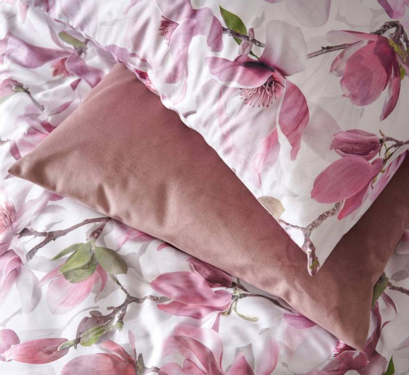 APELT Wendebettwäsche Dorothy, Satin (Bio-Baumwolle), exklusive Design Bettwäsche mit großblütigen Magnolienzweige von APELT