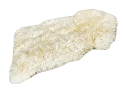 APREGGIO - Echtes Schaffell Teppich Weiß - Natürliches Schaffell Überwurf - Weiche Schaffell Teppiche Wohnzimmer - Flauschiges Lammfell - Boden Teppich - Wohnzimmer Teppich 100x110 cm APREGGIO - Echtes Schaffell Teppich Weiß - Natürliches Schaffell Überwurf - Weiche Schaffell Teppiche Wohnzimmer - Flauschiges Lammfell - Boden Teppich - Wohnzimmer Teppich 100x110 cm von APREGGIO