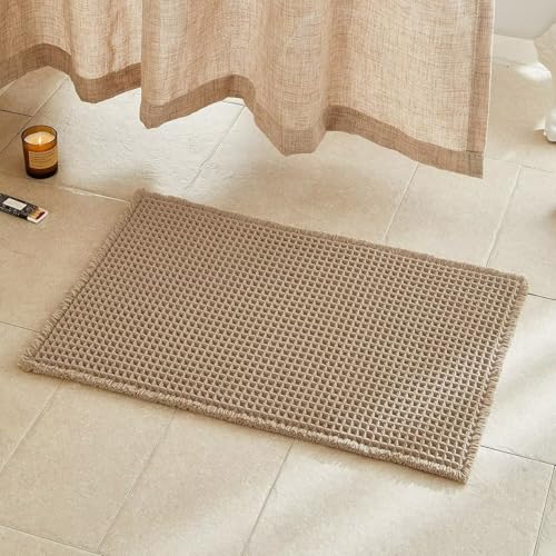 ARRITS Boho Waffle Badteppich 61x92cm Braun Superabsorbierende Waffle Badematte rutschfest Waschbar Badvorleger Weich Bauernhaus Badezimmerteppich mit Quasten Duschvorleger für Badezimmerboden Deko von ARRITS