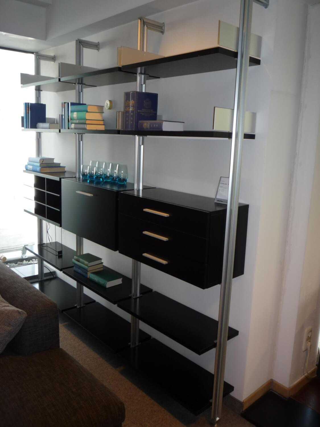 Regal Quattro Plus Aluminium Silber Böden und Hänge-Elemente Lack Schwarz Regal Quattro Plus Aluminium Silber Böden und Hänge-Elemente Lack Schwarz von ARSnova