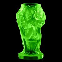 Art Deco Grüne Uranglasvase 1930' H.hoffmann Sammlerglasvase | Vaseline Glasvase von ARTDECO1930GLASS