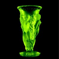 Art Deco Uranglasvase 1930' H.hoffmann | Große Vase Vaseline Uranglas Schnitt von ARTDECO1930GLASS