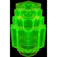 Art Deco Vaseline Uranglas Lampenschirm Für Antike Lampe Art Deco Vaseline Uranglas Lampenschirm Für Antike Lampe von ARTDECO1930GLASS
