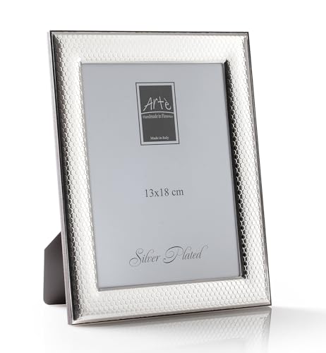 ARTÉ Bilderrahmen 13 x 18 cm, hergestellt in Italien, elegant versilbert, Band 2,5 cm, Silber Plated anlaufgeschützt, wunderschöner versilberter Rahmen mit Rückseite aus Mahagoniholz E146/13 x 18 ARTÉ Bilderrahmen 13 x 18 cm, hergestellt in Italien, elegant versilbert, Band 2,5 cm, Silber Plated anlaufgeschützt, wunderschöner versilberter Rahmen mit Rückseite aus Mahagoniholz E146/13 x 18 von ARTÉ