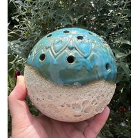 Gartenkugel, Blumenvase Für Trockenblumen, Gartendeko, Getöpfert von ARTHummeln