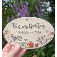 Keramikschild, Gartendeko, "Bin Im Garten Schnecken Checken", Getöpfert von ARTHummeln