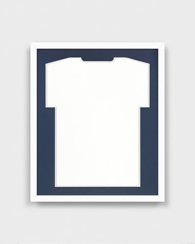 ARTIS Frametheshirt Premium - Trikotrahmen Fußball, Bilderrahmen für Trikot – Objektrahmen - 53,4x63,4x5 cm - Holz-Rahmen in Weiß - Trikotrahmen Handball, Volleyball, Sporttrikots - Jersey Frame ARTIS Frametheshirt Premium - Trikotrahmen Fußball, Bilderrahmen für Trikot – Objektrahmen - 53,4x63,4x5 cm - Holz-Rahmen in Weiß - Trikotrahmen Handball, Volleyball, Sporttrikots - Jersey Frame von ARTIS MATEUSZ MATUSZYK