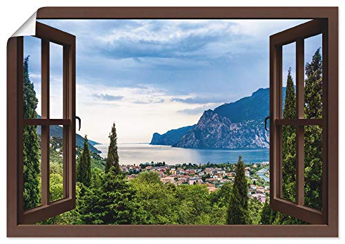 ARTLAND Wanddeko Poster & Kunstdrucke Wandposter Querformat Fensterblick Gardasee Landschaft See Natur Berge Italien U1TU von ARTLAND
