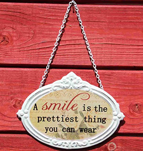 Türschild A Smile is The Prettiest Thing You Can Wear - Schild im Antik Look von AS4HOME