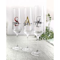 Sektglas Personalisiert Mit Monogramm Farbig Und Namen | Personalisiertes Geschenk Für Freundin Hochzeitsgeschenk Geburtstag Jga Sektglas Personalisiert Mit Monogramm Farbig Und Namen | Personalisiertes Geschenk Für Freundin Hochzeitsgeschenk Geburtstag Jga von AScreativ