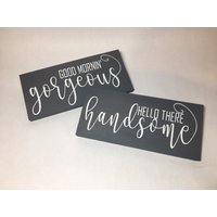 Guten Morgen Wunderschöne, Hallo Hübsche. Badezimmer Dekor. Rustikale Deko. Master Wanddekoration von ATouchOfBlissDesigns