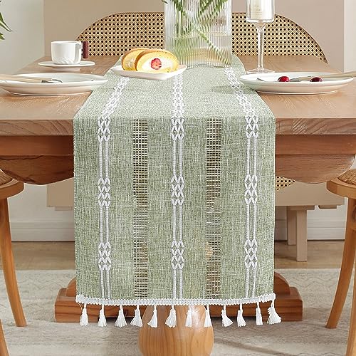 AUAUY Tischläufer Boho, Makramee Tischläufer Landhausstil Table Runner mit Quasten, Tischläufer für Deko Boho, Hochzeit, Brautdusche, Esstisch Dekor, Partys, Dessert-Tischdekoration (Grün 33x180cm) von AUAUY