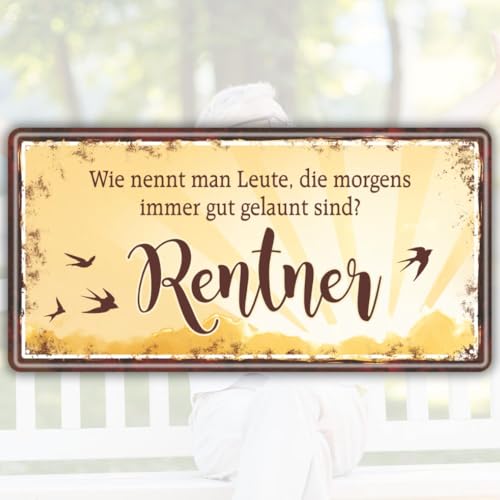 Metallschild Blechschild "Rentner morgens gut gelaunt" - Lustiges Geschenk zum Ruhestand, Rostfreies Türschild im Vintage-Retro Look, Perfekt als Dekoration für Garten, Wohnung, Wohnzimmer & mehr von AV Andrea Verlag