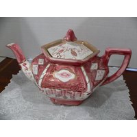 Antike Hexagon Pink Lustre Staffordshire Teekanne Für Display Oder Regal von AVIVB