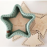 sternförmiges Gehäkeltes Körbchen Mit Holzboden | Weihnachtsdeko Geschenkidee Handgemachte Deko-Schale Aus Baumwolle von AWmadewithlove