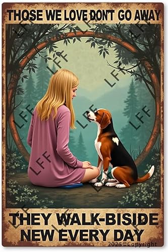 AYZYSMBM Vintage-Blechschild – Beagle-Hund und das Mädchen, die wir lieben Dont Go Away They Walk Deside Us Everyday – Wandkunst für Zuhause oder Büro, Dekoration, Poster für spirituelle AYZYSMBM Vintage-Blechschild – Beagle-Hund und das Mädchen, die wir lieben Dont Go Away They Walk Deside Us Everyday – Wandkunst für Zuhause oder Büro, Dekoration, Poster für spirituelle von AYZYSMBM