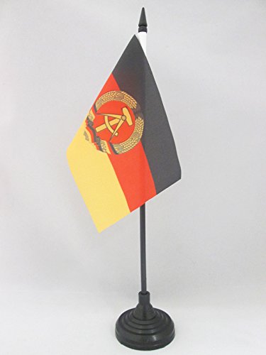 AZ FLAG TISCHFLAGGE DEUTSCHE DEMOKRATISCHE Republik 15x10cm - DDR TISCHFAHNE 10 x 15 cm - flaggen von AZ FLAG