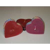 Herzförmige Kerzen von AandACandlesAndCraft