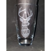Besten Buckin Papa Überhaupt Vatertag Daddys Tag Opa Ehemann Sohn Bräutigam Mann Logo Geätztes Glas Geschenk Tasse Becher Trinkkaffee Stein von AandWEngraving