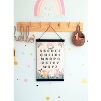 Llama Alphabet Poster Kinderzimmer Wanddeko Mit Aufhänger Aus Holz von AbbaArtDesignUA