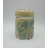 Handgemachtes Keramikgefäß - Gelb/Blau Grün | Wasser Geätzte Blumen von AbraKarbinCeramics