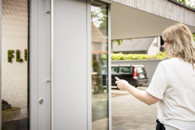 Abus HomeTec Pro CFF3100 BT-Fernbedienung von Abus