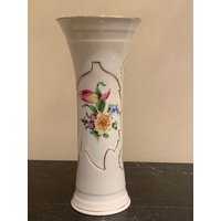 Vintage Herend Porzellan 10" Floral Vase Nummeriert 6561 von AccentsAntiquesMore