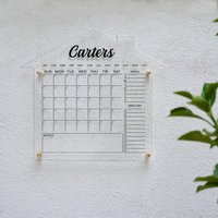 Acryl-Monatskalender | Hausförmiger Acrylkalender Personalisierter Kalender Für Die Wand Familienplaner Trocken Abwischbare Tafel Mit Randnotizen von AcrylifeArt