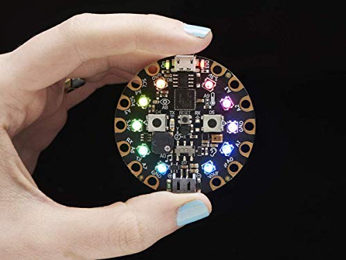 Adafruit Circuit Playground Express - Einplatinencomputer mit USB und Infrarot, enthält USB-Kabel und AAA-Batterie-Pack Adafruit Circuit Playground Express - Einplatinencomputer mit USB und Infrarot, enthält USB-Kabel und AAA-Batterie-Pack von Adafruit