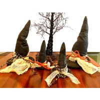 Große Und Kleine/Kleine Halloween-Hexenhüte, Gestufte Tabletts, Halloween-Heimdekoration von Adelebythebay
