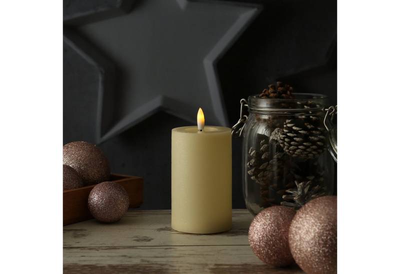 Adilina LED-Kerze LINA Rustik Optik Echtwachskerze flackernd Timer H: 11cm D: 7cm creme Adilina LED-Kerze LINA Rustik Optik Echtwachskerze flackernd Timer H: 11cm D: 7cm creme von Adilina