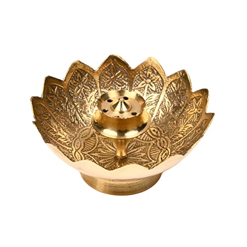 Brass Incense Holder Lotus Stick Incense Burner and Cone Incense Holder with Ash Catcher Agarbatti Stand Holder Artistic Lotus Flower Censer Plate Incense Tray for Pooja Decoration (Size:-3")(Golden) von Aditri Creation